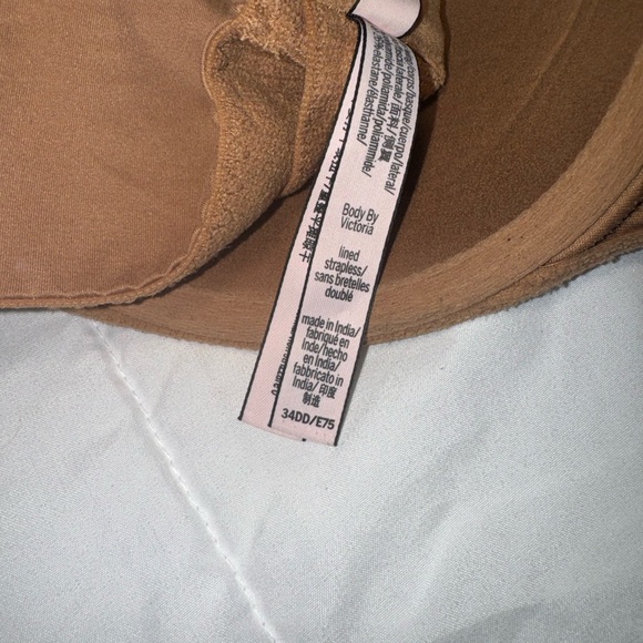 Strapless bra 36dd - Picture 2 of 3